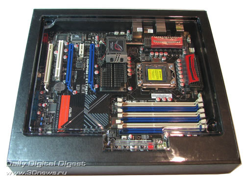  ASUS Rampage II Extreme коробка 
