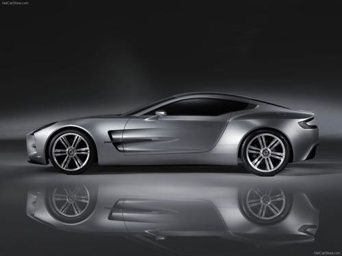  Aston Martin One 77 2 
