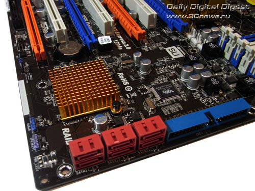  ASRock X58 Deluxe угол 