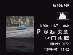  play_4.jpg 