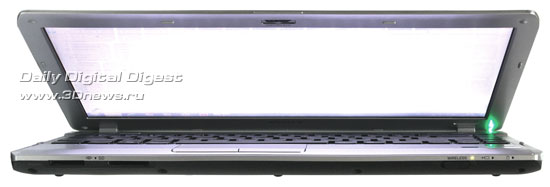  SONY VAIO VPC-Y11M1R/S. Вид спереди 