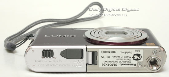  Panasonic LUMIX DMC-FX66. Вид снизу 