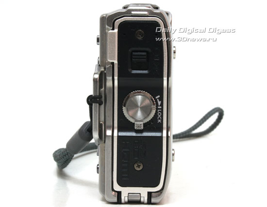  Olympus &micro; TOUGH-8010. Вид справа 