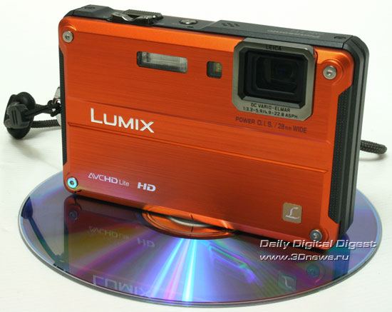 Panasonic LUMIX DMC-FT2. Вид общий. Объектив в широкоугольном положении Panasonic LUMIX DMC-FT2. Вид общий. Объектив в широкоугольном положении