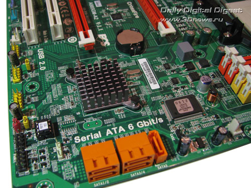  ECS A885GM-A2 угол 