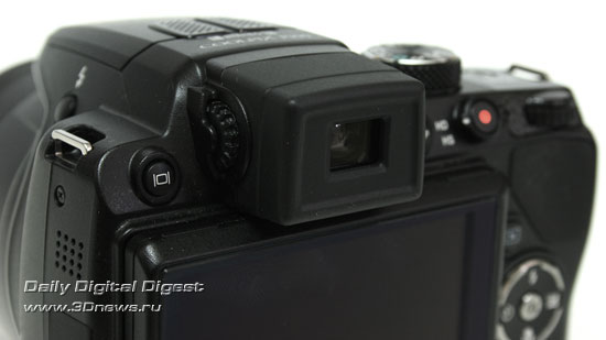  Nikon Coolpix P100. Видоискатель 