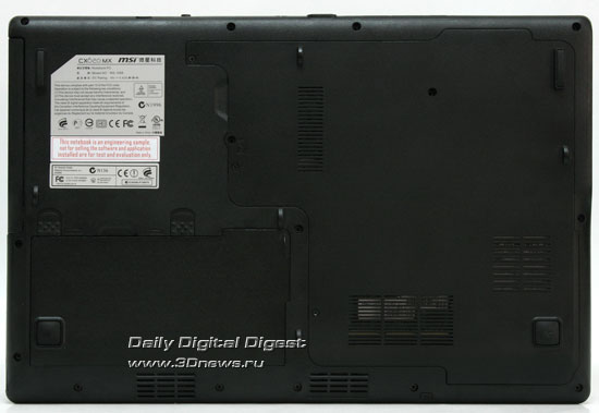 MSI CX620MX. Вид снизу 