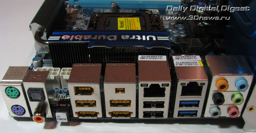  Gigabyte X58A-UD9 задняя панель 