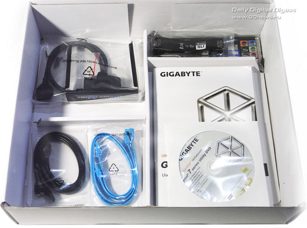  Gigabyte Z77X-UD5H комплектация 2 