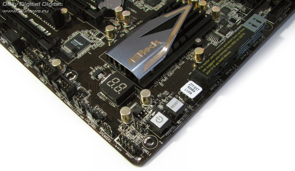  ASRock Z77 Extreme6 кнопки 