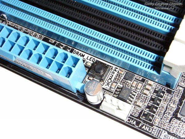  ASUS P9X79 Deluxe кнопка MemOK 