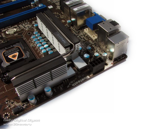  Sapphire PURE Platinum Z77K разъем питания 