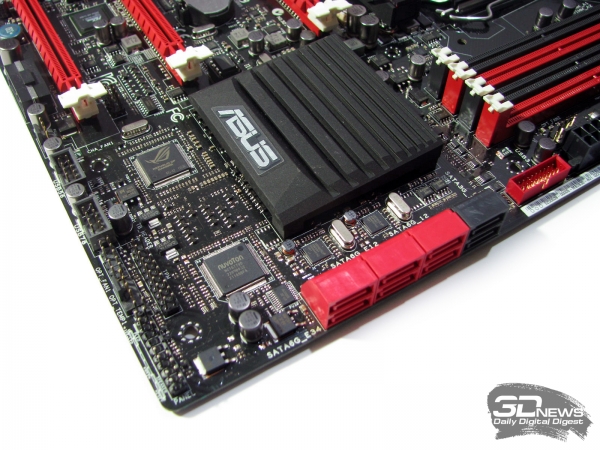  ASUS Maximus V Formula угол 