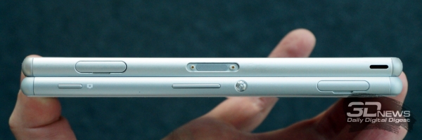  Отличия проще всего искать на боковых сторонах. Xperia Z3 снизу, Xperia M4 Aqua сверху 