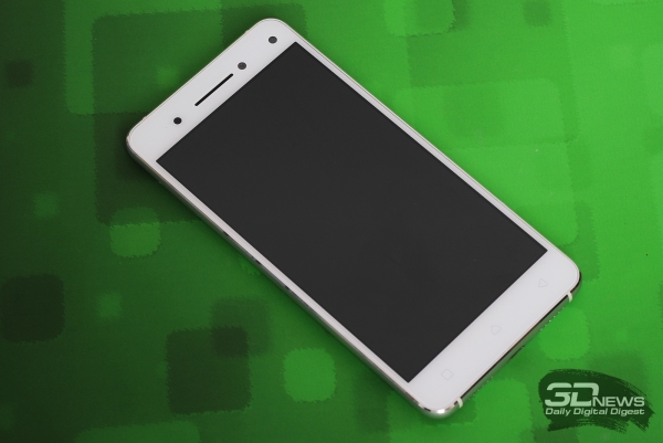 Lenovo Vibe S1 &ndash; вид спереди 