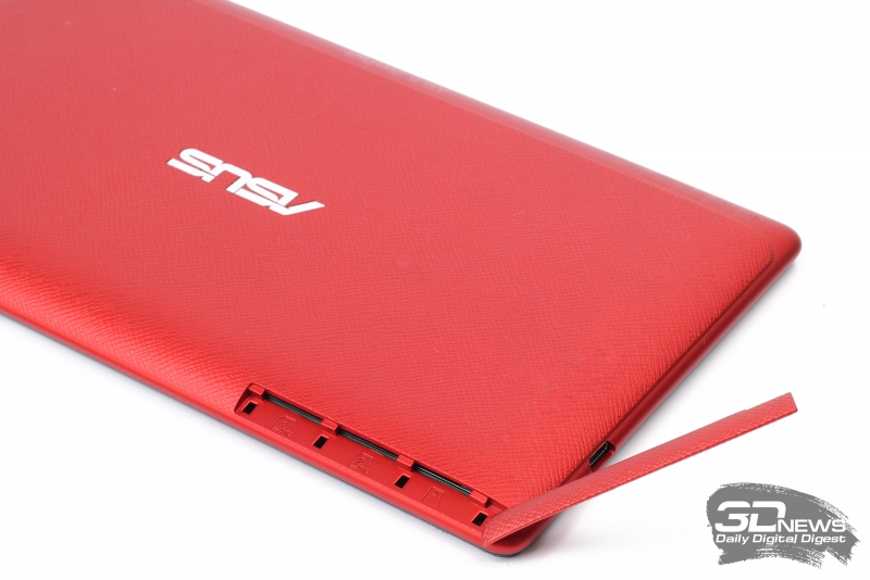  ASUS ZenPad C 7.0 &ndash; слоты для карточек 