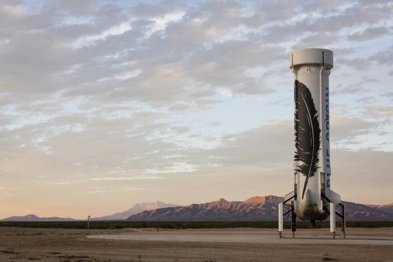  Ракетный блок после мягкой посадки. Фото Blue Origin 