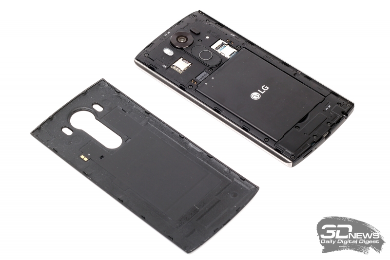  LG V10 &ndash; вид со снятой задней крышкой 