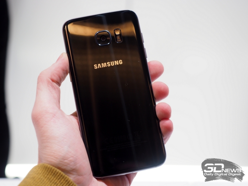  Samsung Galaxy S7 edge 