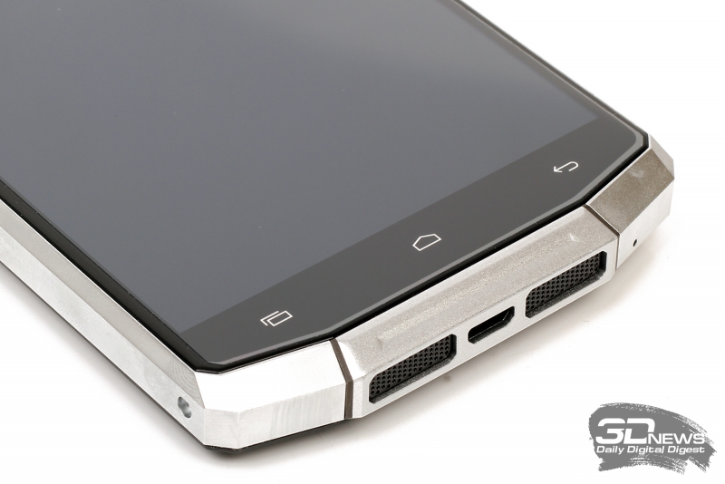  Oukitel K10000 &ndash; клавиши в нижней части лицевой панели 