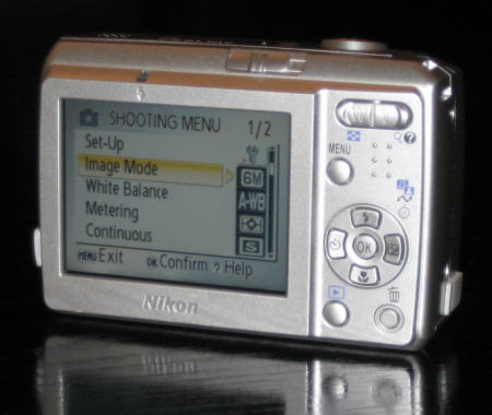  Nikon Coolpix  L1 