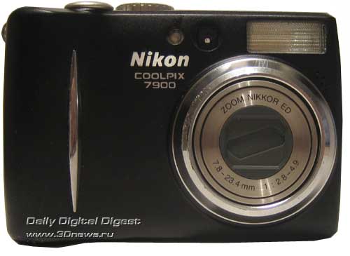  Nikon COOLPIX 7900 