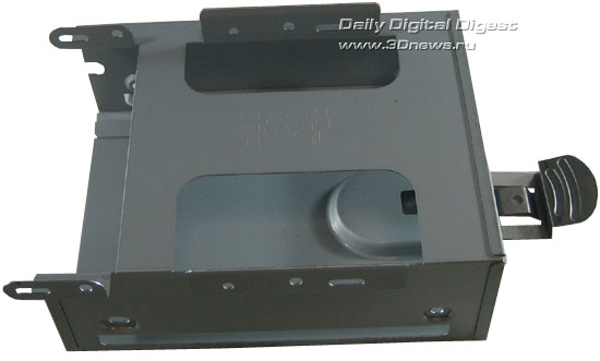  Внутреннее строение In-Win BD584 