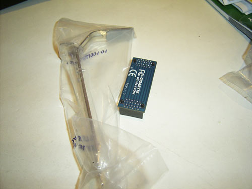  Gigabyte 8N-SLI-Quad Royal 