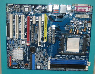 ASRock 939SLI32-eSATA2