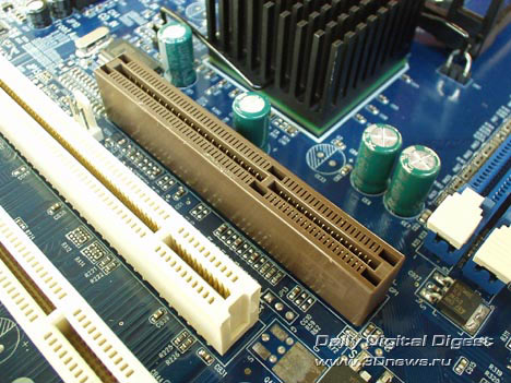 Shuttle AB45 AGP