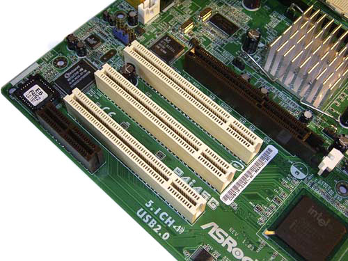 ASRock P4i45G Slots