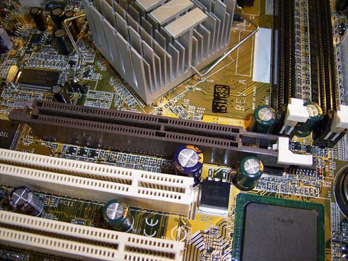 Canyon 916GM-L AGP