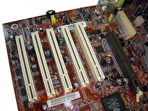  Abit NF7-S rev2.0 Slots 