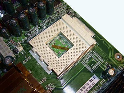 Epox 8KRA2+ Socket