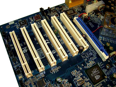 Albatron KX18D Pro II Slots