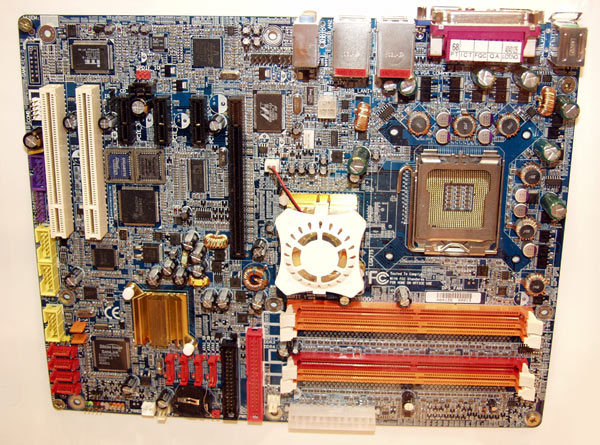  GIGABYTE 8GPNXP-DUO 