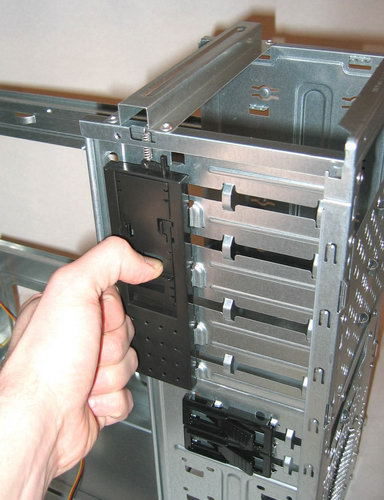 TLA-570A