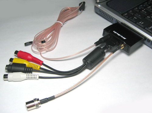  PCMCIA TV тюнер AverTV CardBus Plus 