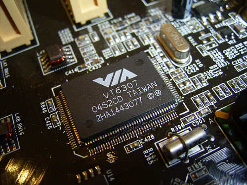  Sapphire AX480AS9 на чипсете Ati Xpress 200P 